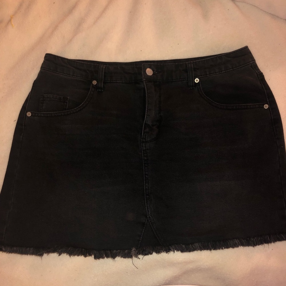Denim Skirt!! Dark/Black wash